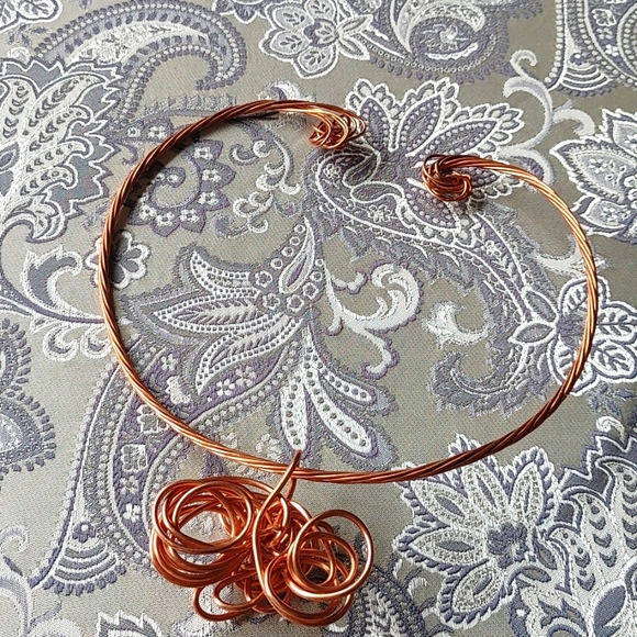 Handcrafted Artisan Copper Wire Necklace Pendant Abstract Twist Set Choker - Picture 9 of 12
